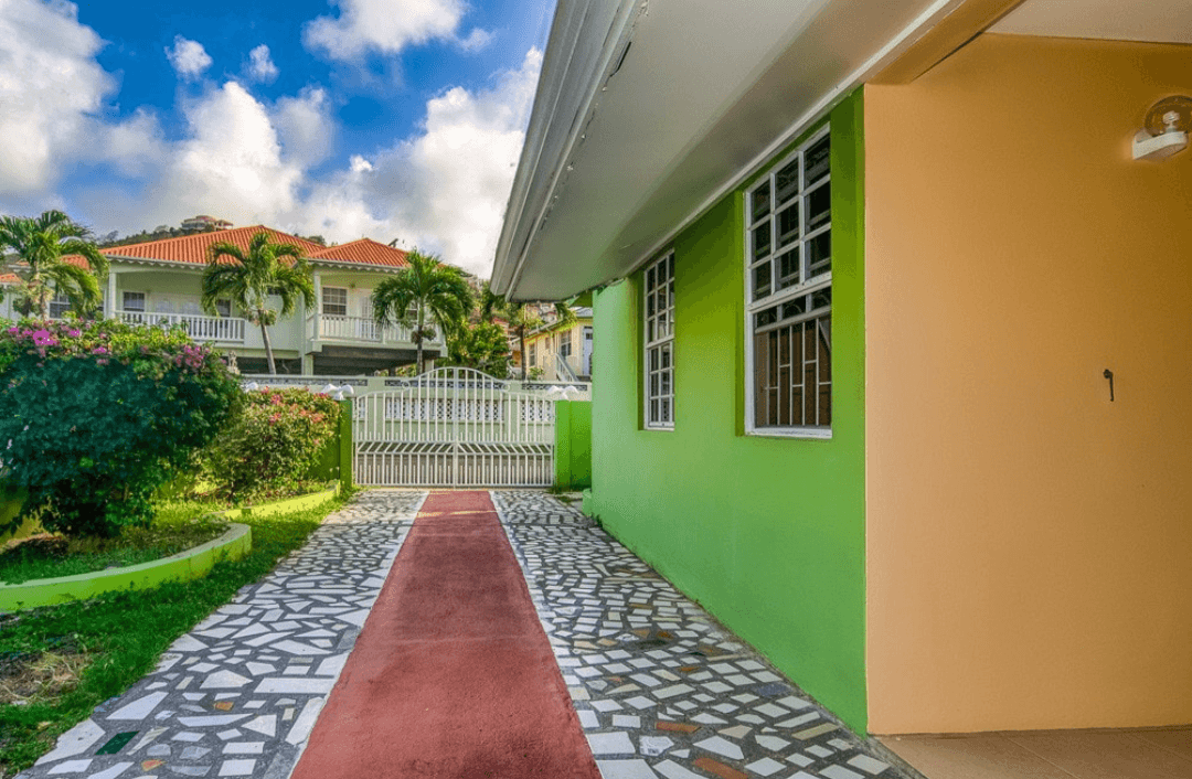 Lime Cove Apartment banner